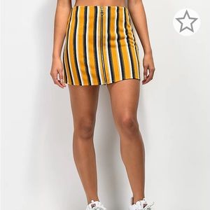 2/$15 Zumiez Front Zip Mini Skirt